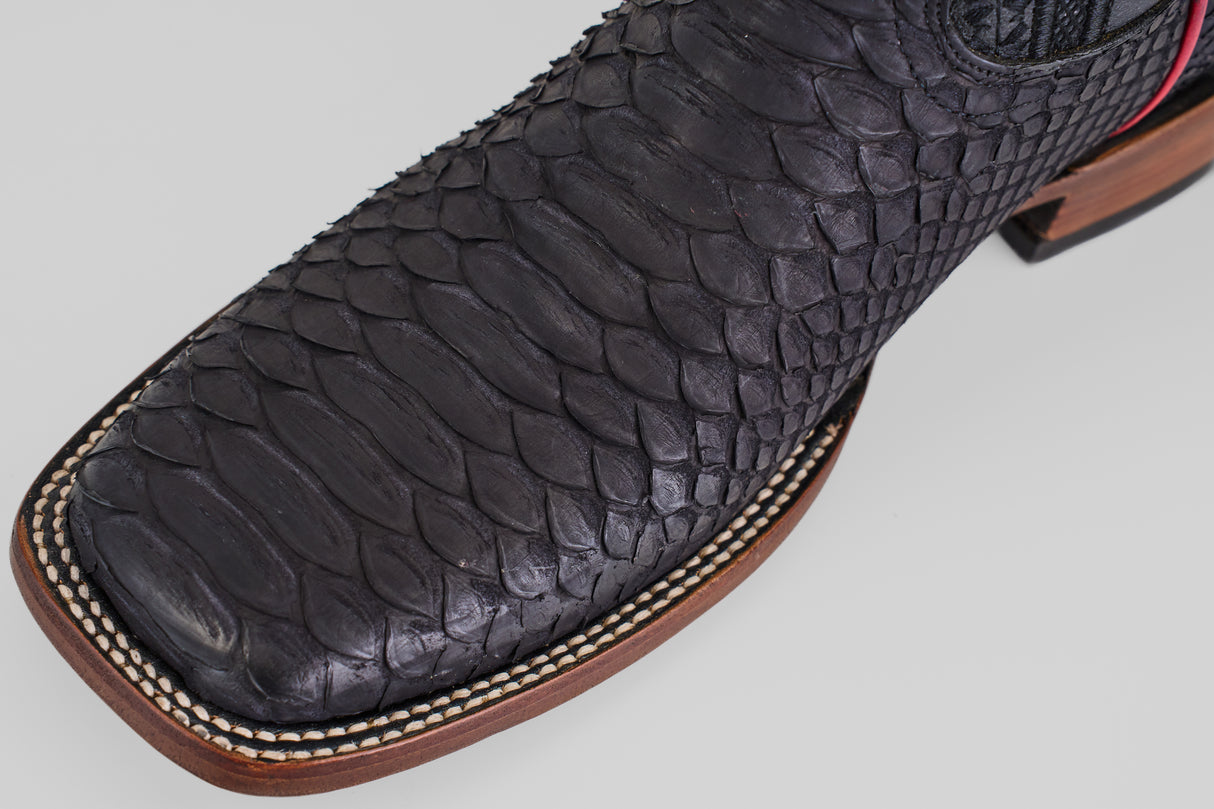 Drayton - Matte Black - Square Toe