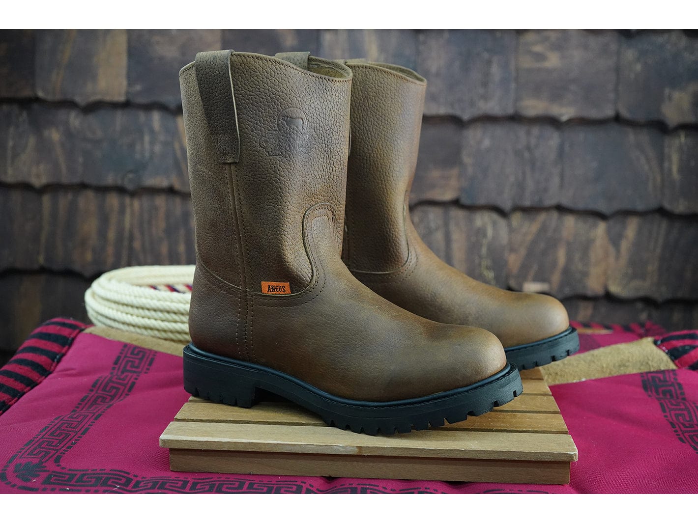 Angus Work Boot Tang Tractor Black Bottom