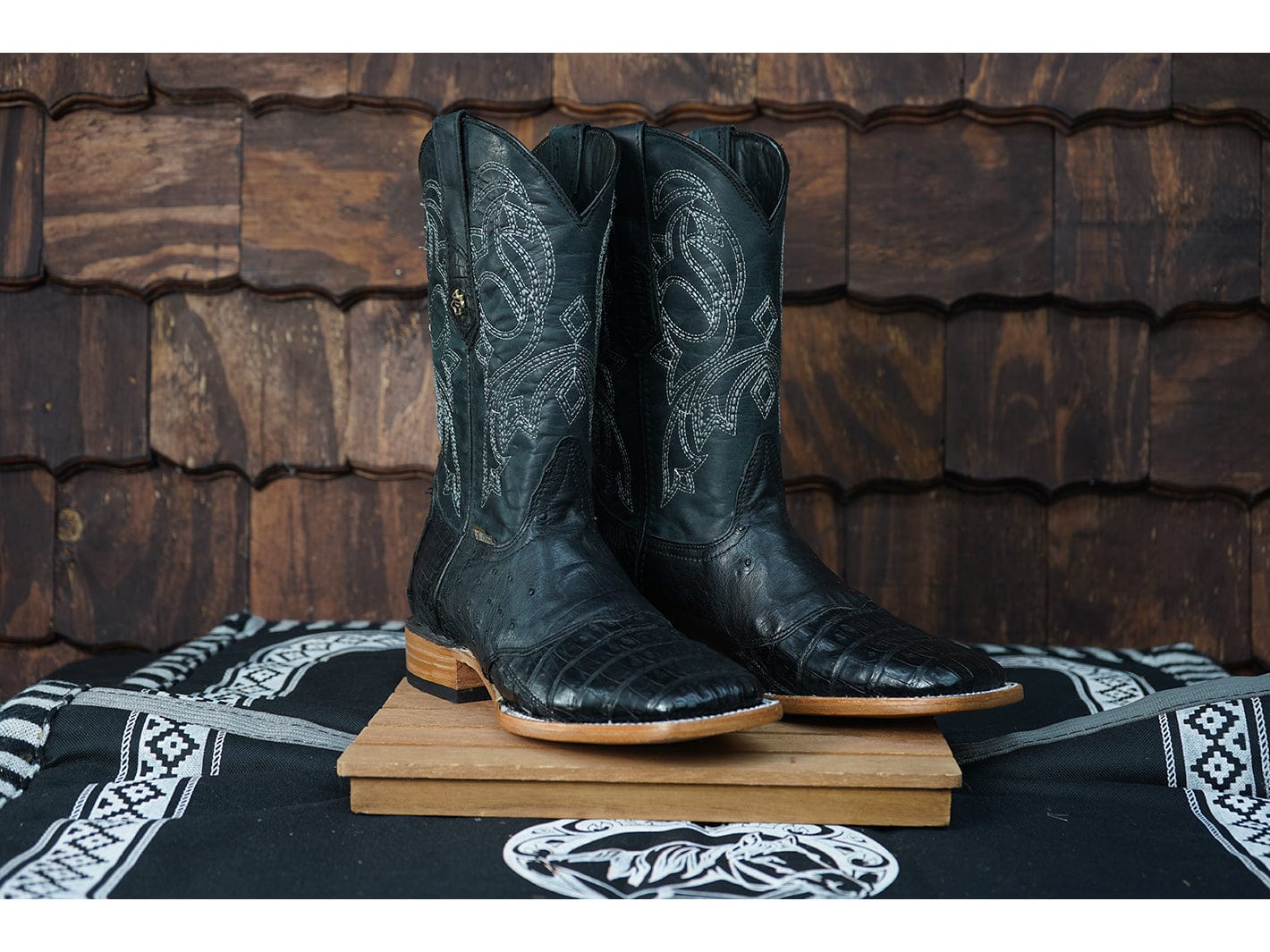 Gomez Western Wear & Texas Country Boots