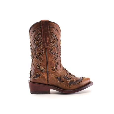 The Arass Studs Orix boots feature a vintage-looking brown cowhide leather with intricate embroidery and side studs, a snip toe design, decorative stitching, and a short heel. Theyre perfect for adding rustic charm, even in childrens sizes!.