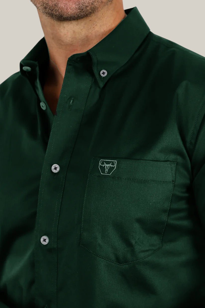 green emerald velvet dress Men’s Single Pocket Logo Modern Fit Stretch Dress Shirt - Green