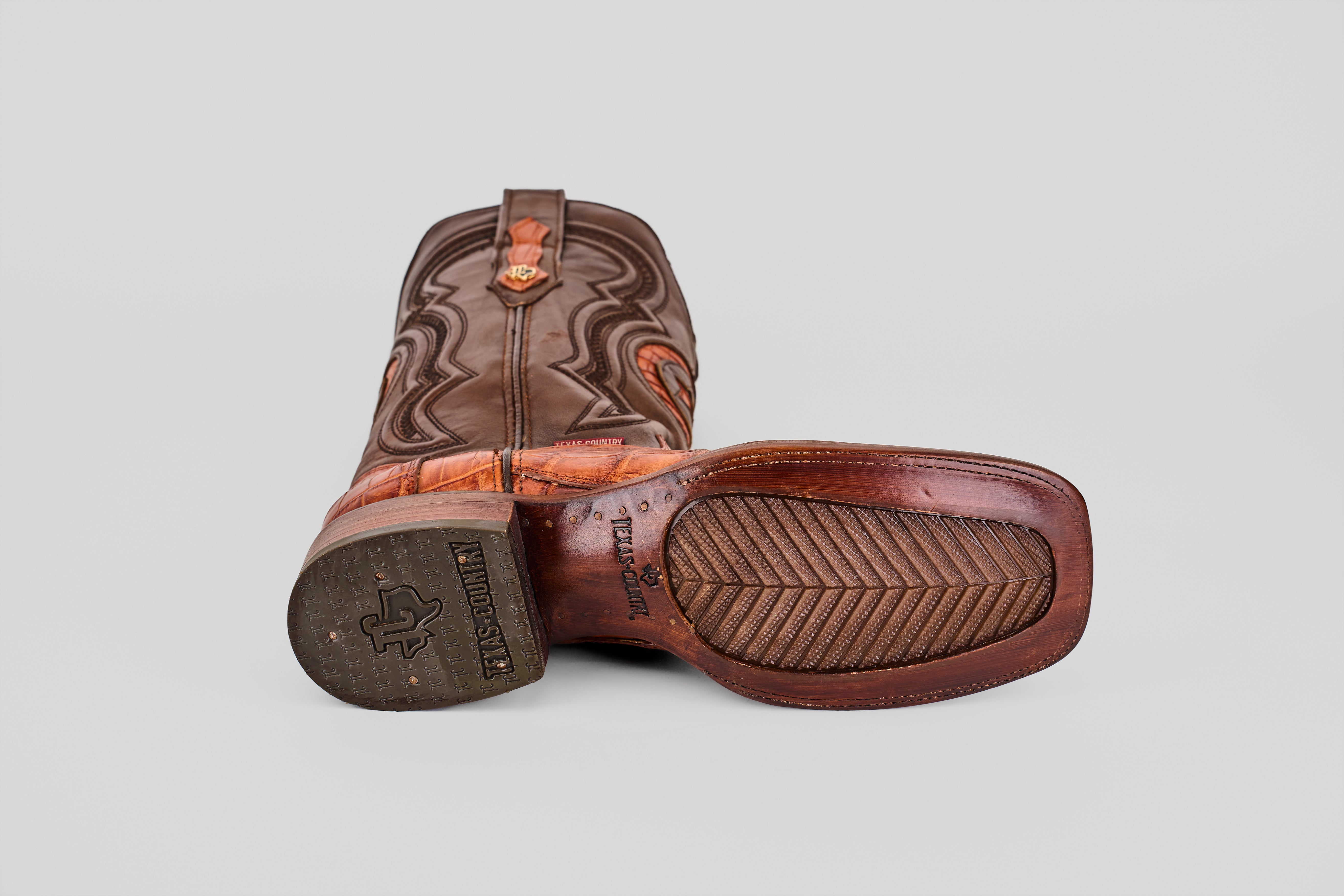 James - Brandy - Square Toe (Alligator Hornback) – Gomez Western Wear