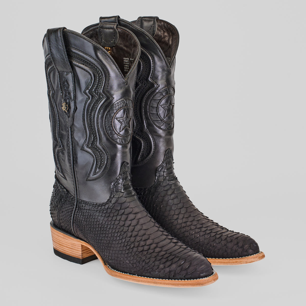 Tanner Matte Black Exotic Python Cowboy Boots – Roper Toe | Gomez ...