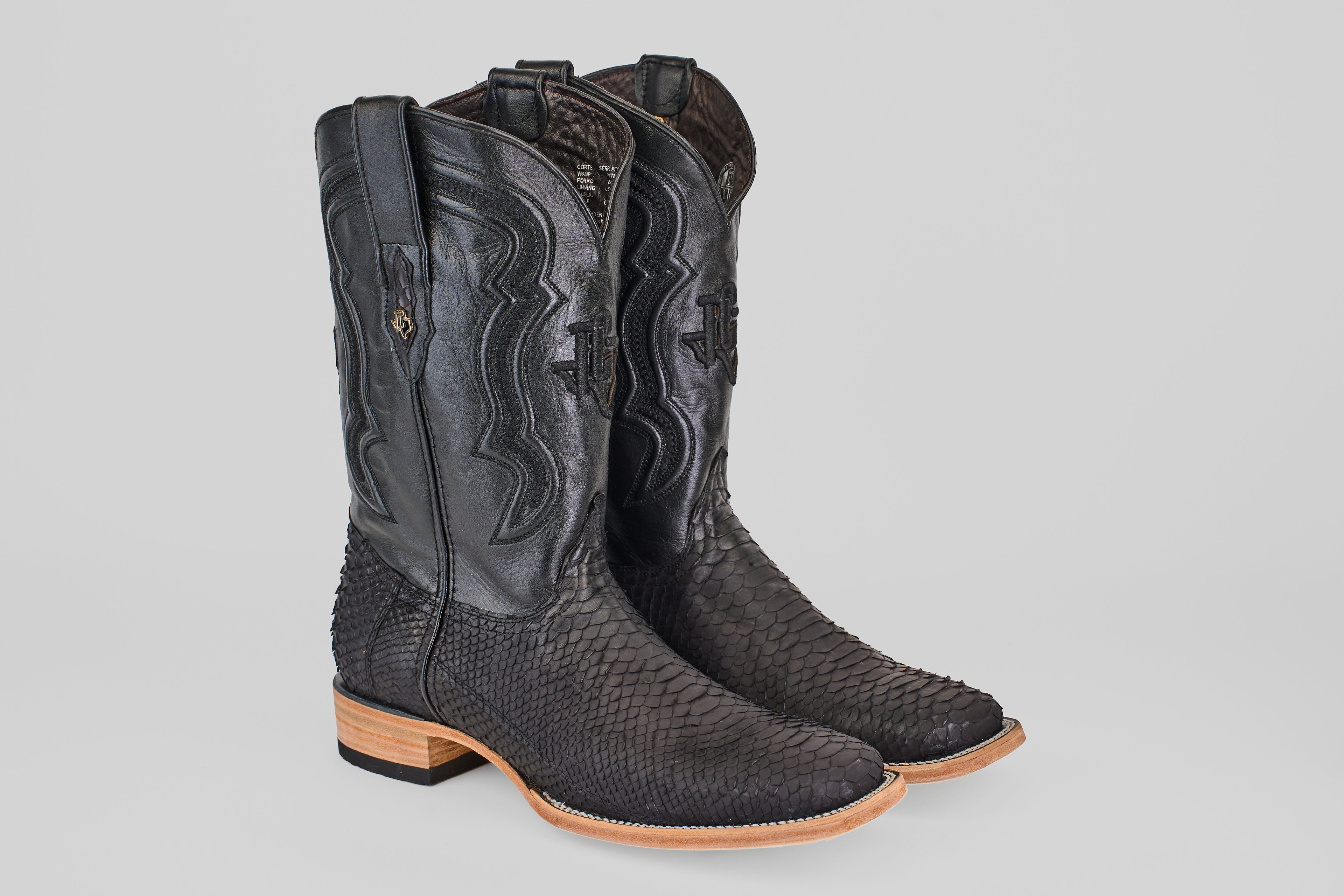 Gomez Western Wear & Texas Country Boots | Dallas Austin Houston TX Gomez Western Wear & Texas Country Boots | Dallas Austin Houston TX