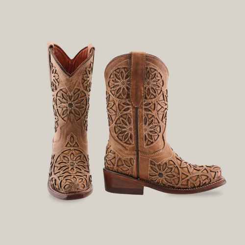 【Ameri VINTAGE】 STUDS WOOD HEEL BABOOSH Vitralli Studs Fawn Snip Toe | Texas Country | Apparel