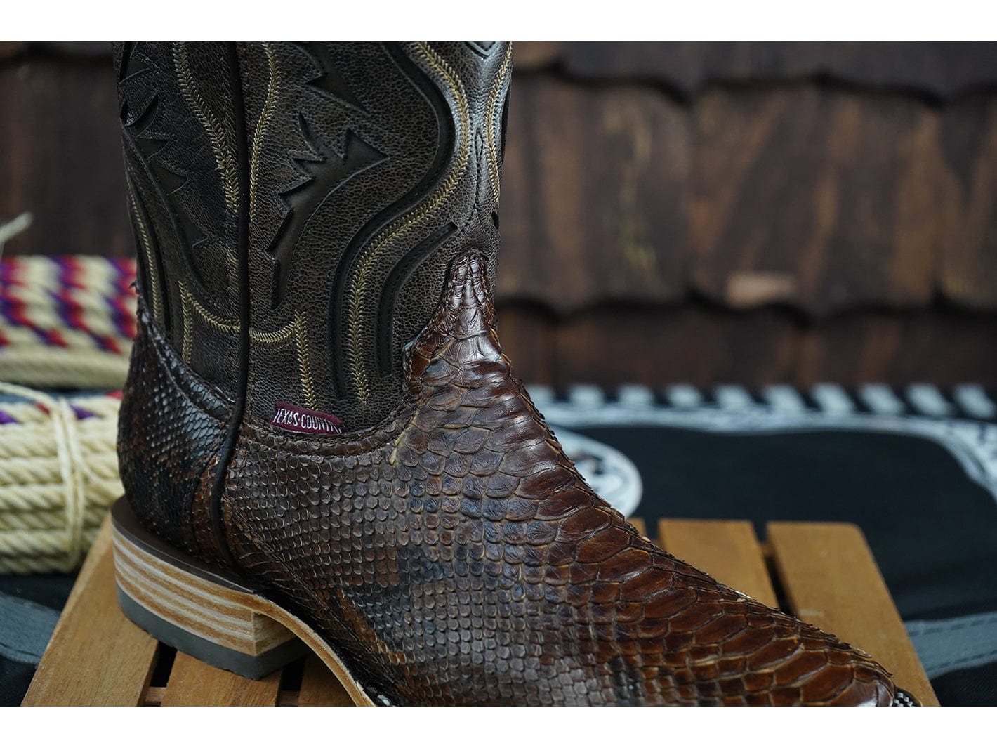 Texas Country Exotic Boot Python Tabaco PN30